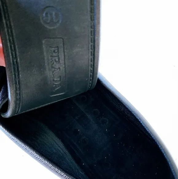 *Authentic* Prada Mens Black Leather Loafers-Size 10