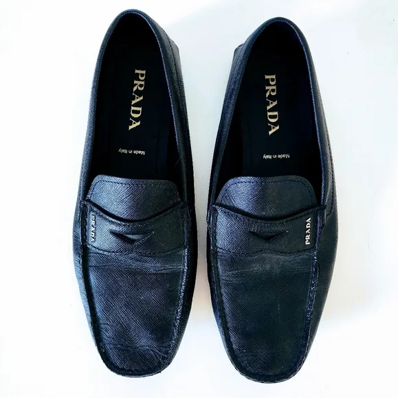 *Authentic* Prada Mens Black Leather Loafers-Size 10