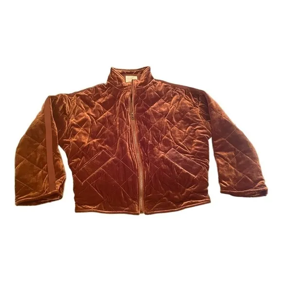 𝅺AVEC LES FILLES Quilted Velvet Zip Jacket In dark camel