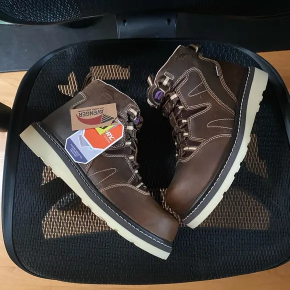 AVENGER Women's Waterproof Work Boots