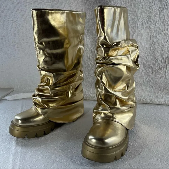 Azalea Wang Mate Metallic Chunky Flat Boot Shiny Gold 10 Rave Festival Party Fun