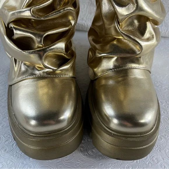 Azalea Wang Mate Metallic Chunky Flat Boot Shiny Gold 10 Rave Festival Party Fun