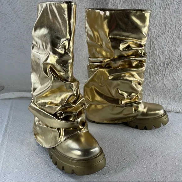 Azalea Wang Mate Metallic Chunky Flat Boot Shiny Gold 10 Rave Festival Party Fun