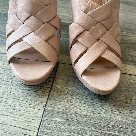 B. Makowsky BF Nicole Blush Pink Strappy Heeled Sandals Size 11