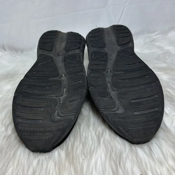 B4rooks Ghost Max Men's Black/Black/Ebony Athletic Shoes Wide Width Sz 9 (2E)