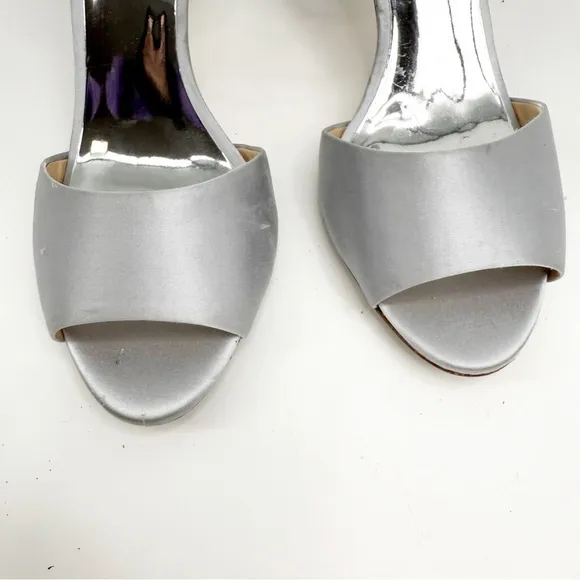 Badgley Mischka NWT Silver Harbor Crystal Embellished Pump, Size 11