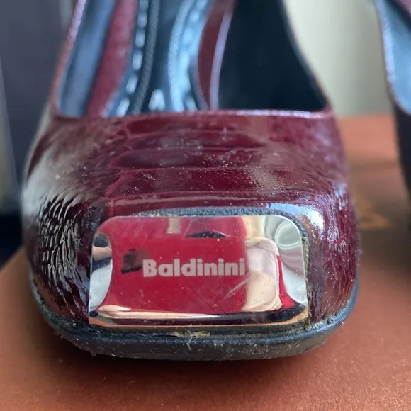 Baldinini Burgundy leather shoes with metal accents, Italian size 37 1/2