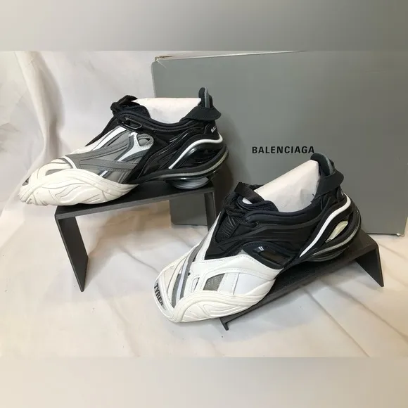 Balenciaga Women’s Tyrex Sneaker - Size 37 EU - 617517-W2CB1 - Brand New