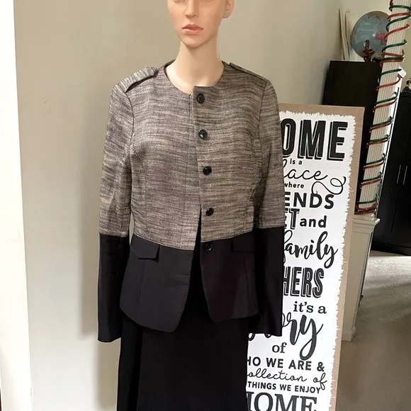 Banana Republic Linen Blend Brown and Black Blazer Size: 8