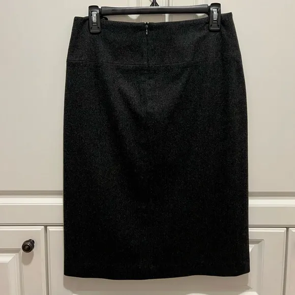 Banana Republic Wool Blend | Lined pencil skirt size 4