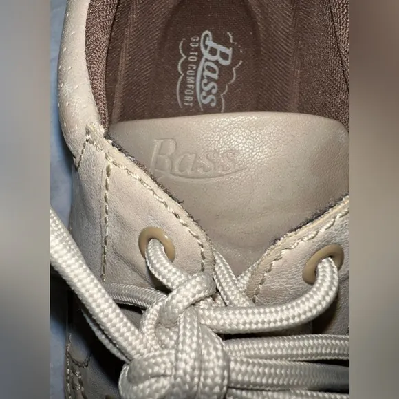 Bass women, Ruth sneakers shoes, beige, size 10 M REDUCED ❗️