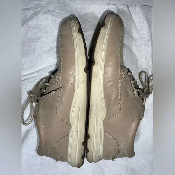 Bass women, Ruth sneakers shoes, beige, size 10 M REDUCED ❗️