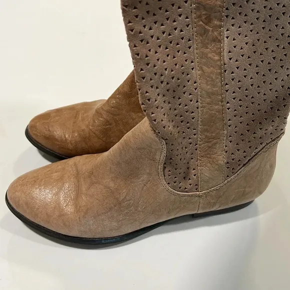 BC footwear - sided leather boots, tall and textured, 8