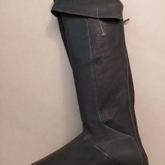 BCBGMAXAZARIA Hughes Charcoal/Grey Over-the-Knee Leather Flat Boots $495