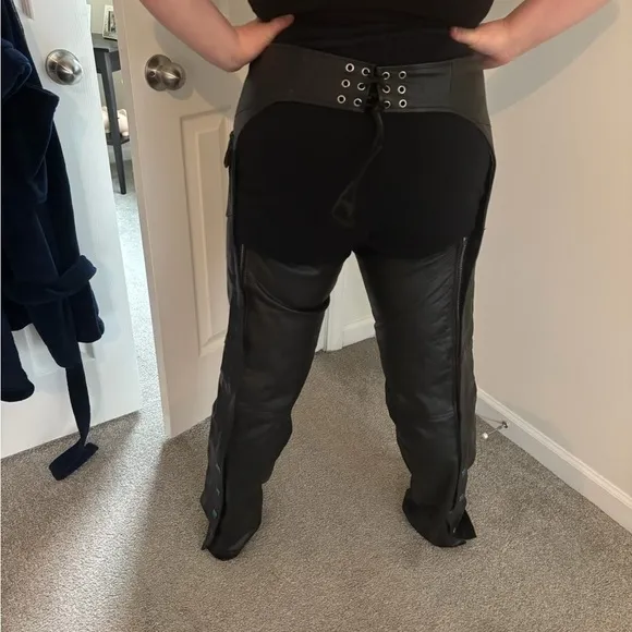 Beautiful leather unisex motorcycle chaps XL Vance Classic Black Biker