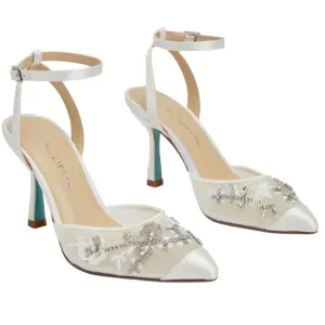 BETSEY JOHNSON Micki Ivory Heels Embellished Dragonfly Rhinestones Shoes 8.5 EUC