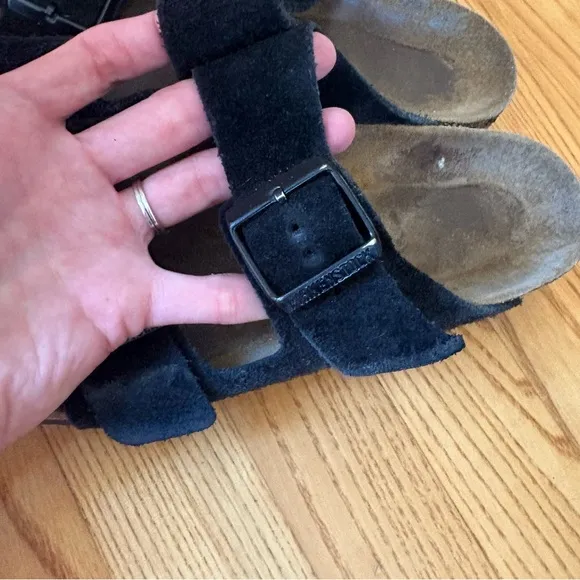 Birkenstock Arizona Black Suede Sandals Soft Footbed Size 39 US Adjustable Shoes