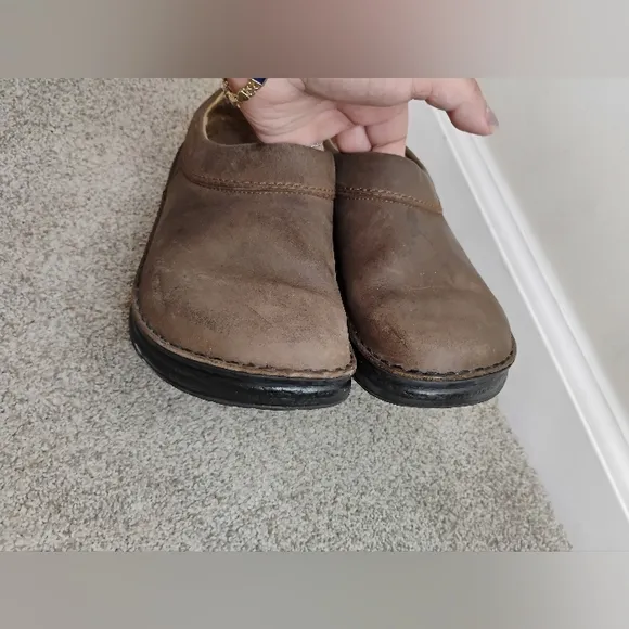 Birkenstock Women's Size 39/8us Narrow Brown Slip-On Shoes