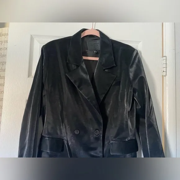 BLANKNYC Women's Small Vegan Leather Double Breasted Blazer Black