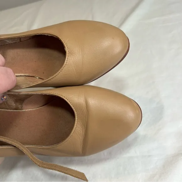 Bloch broadway low nude tan character dance shoes size 8.5