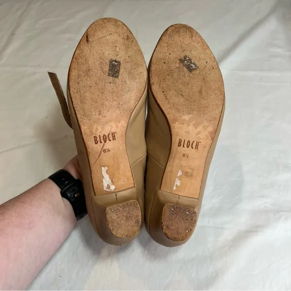 Bloch broadway low nude tan character dance shoes size 8.5