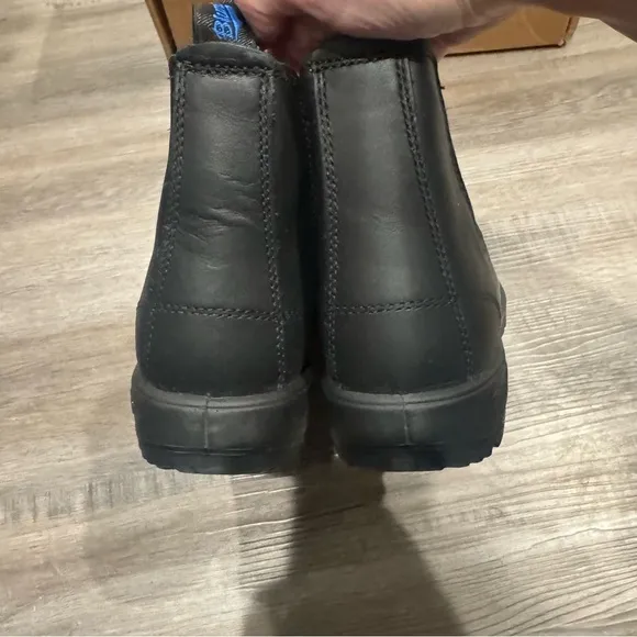 Blundstone BL 566 Thermal Waterproof Black Leather Chelsea Boots