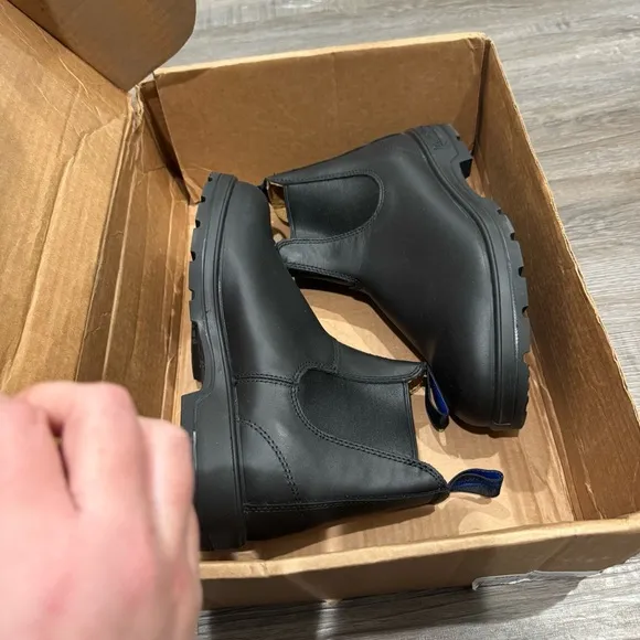 Blundstone BL 566 Thermal Waterproof Black Leather Chelsea Boots