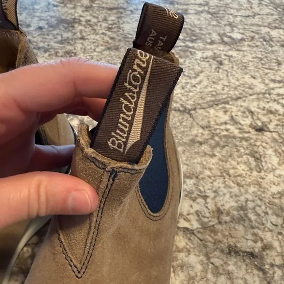 Blundstone Chelsea Suede Boots unisex mens 7 womens 9 brown pull on hike outdoor