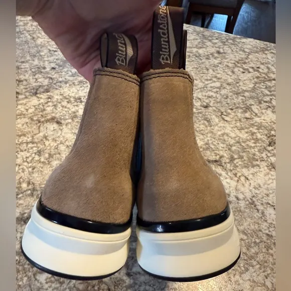 Blundstone Chelsea Suede Boots unisex mens 7 womens 9 brown pull on hike outdoor