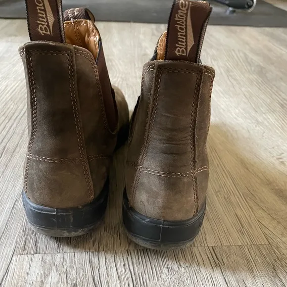 Blundstone Rustic Brown Chelsea Boots 585
