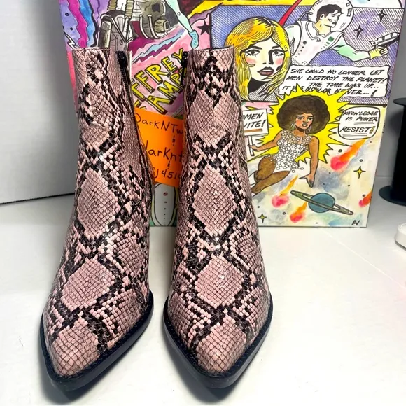 BNIB JEFFREY CAMPBELL KELAM 2 PINK SNAKE COWBOY BOOTIES 5.5M