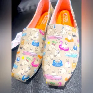 Bobs x Grumpy Cat Slip onComfort Shoes size 10 New with tags very soft and cozy