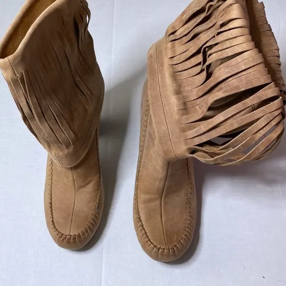 Born 7.5 Leather Banbury Suede Heeled Fringe Boots
