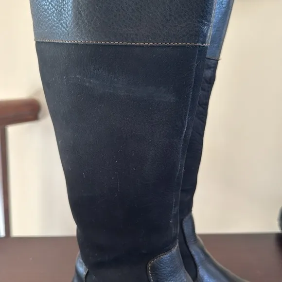 Born Baret II black, tall, leather suede zip up boots 7.5 W3359
