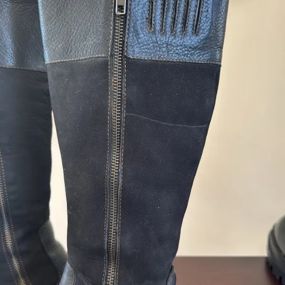 Born Baret II black, tall, leather suede zip up boots 7.5 W3359
