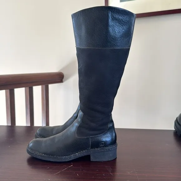 Born Baret II black, tall, leather suede zip up boots 7.5 W3359