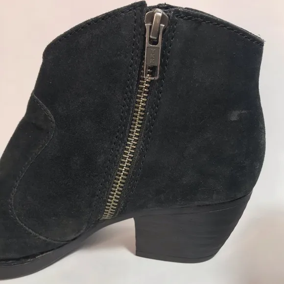 Born Black Distressed Suede Leather Ankle Booties Size 7M