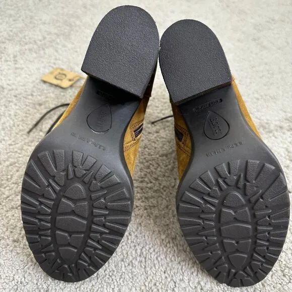 Born Cass Hiking boots In Chestnut