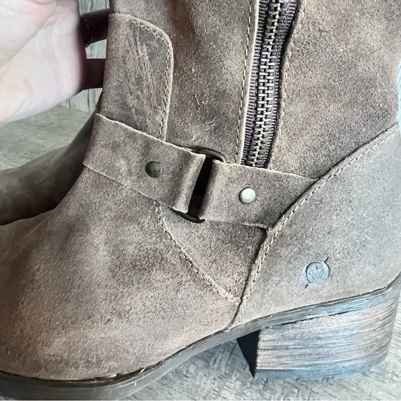 Born Molema Tall Riding Boots Size 8