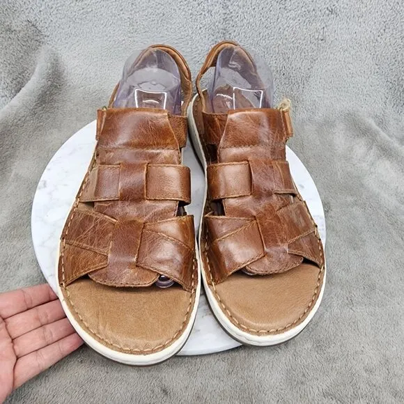 Born Shoes Mens Size 10 Brown Leather Sandals *NWOT*