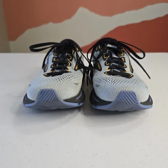 Brooks Ghost 15 Running Shoes Light Blue Black Yellow Women's 6.5 Outdoor
