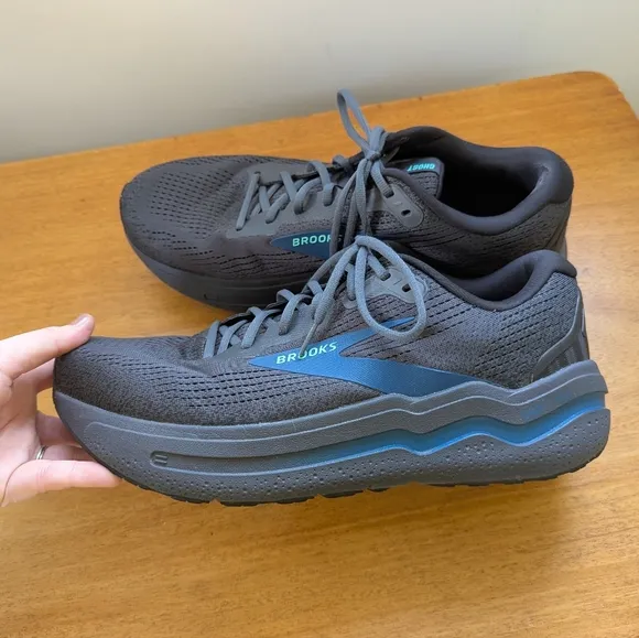 Brooks Ghost Max 2 Running Shoes Men's 12 EE Wide