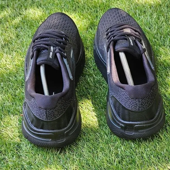 BROOKS GHOST MAX - Women's Athletic Shoes - SIZE 11D WIDE