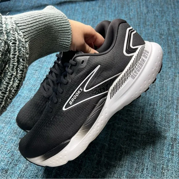 Brooks Glycerin 21 Running Shoes in Black White WIDE Width 2E