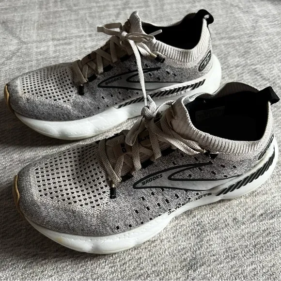 Brooks Glycerin Stealth Fit Gray Running Shoes for Women Size 8