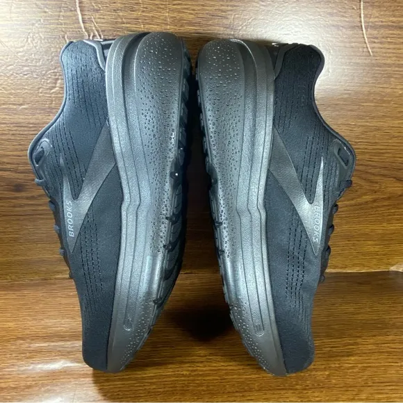 Brooks Mens Shoe Size 11.5 black