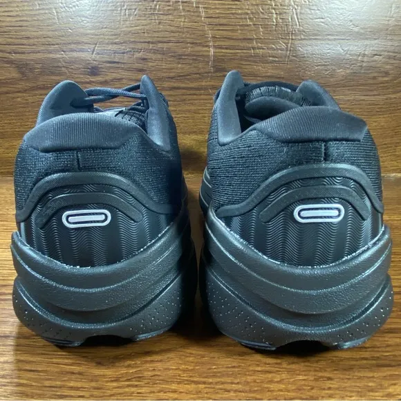 Brooks Mens Shoe Size 11.5 black