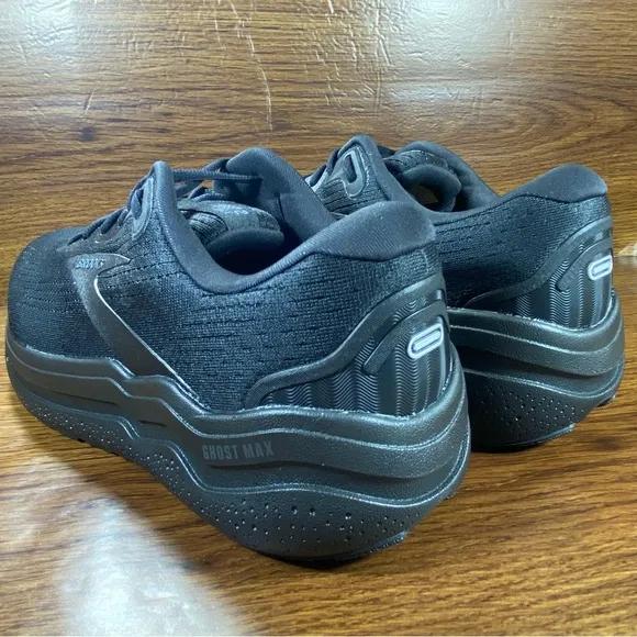 Brooks Mens Shoe Size 11.5 black