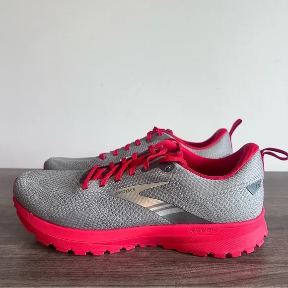 BROOKS Revel 5 Men's Grey Red Shoe Size 8