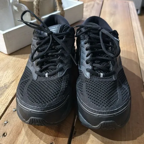 Brooks Addiction 13 size 11 Wide B78